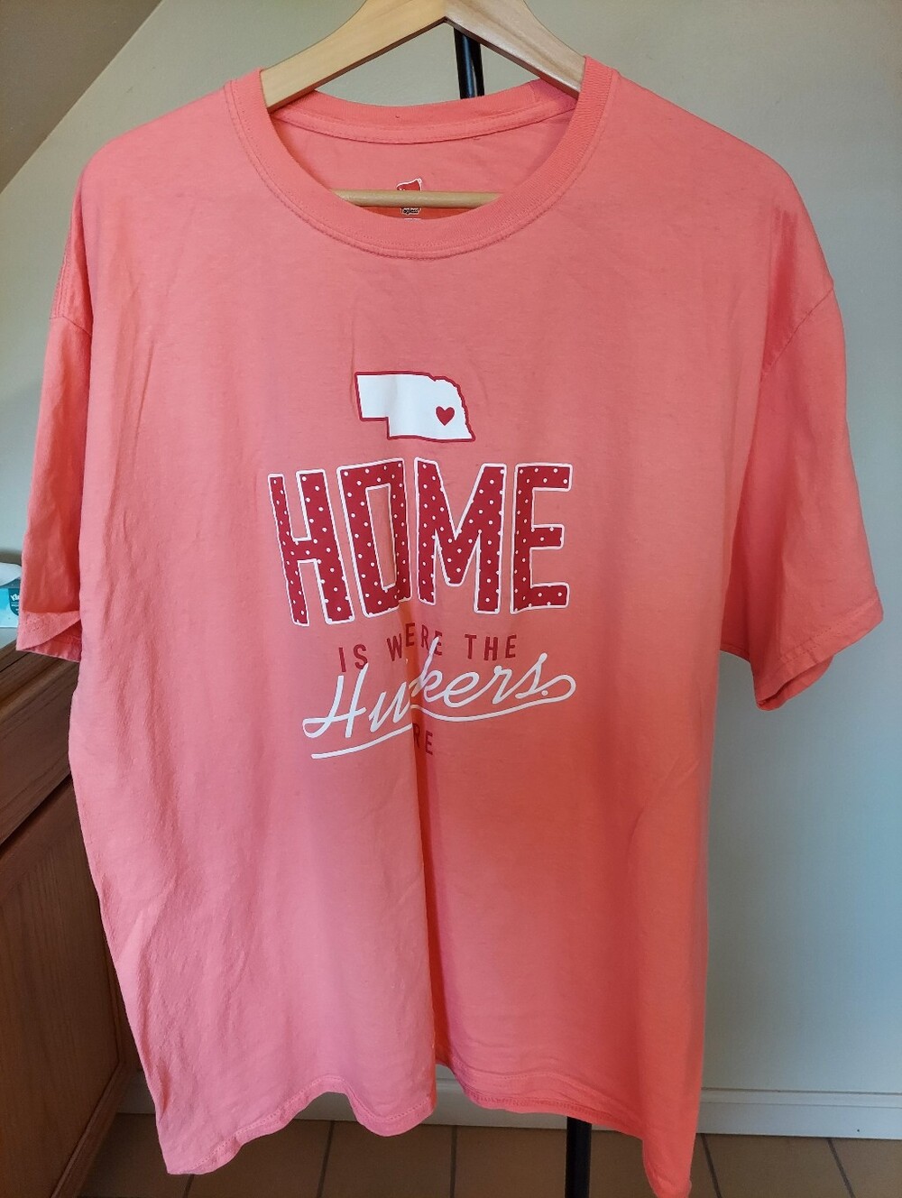 Hanes Coral Graphic "Home Is Where The Huskers Are" Tee Sz XL Nebraska